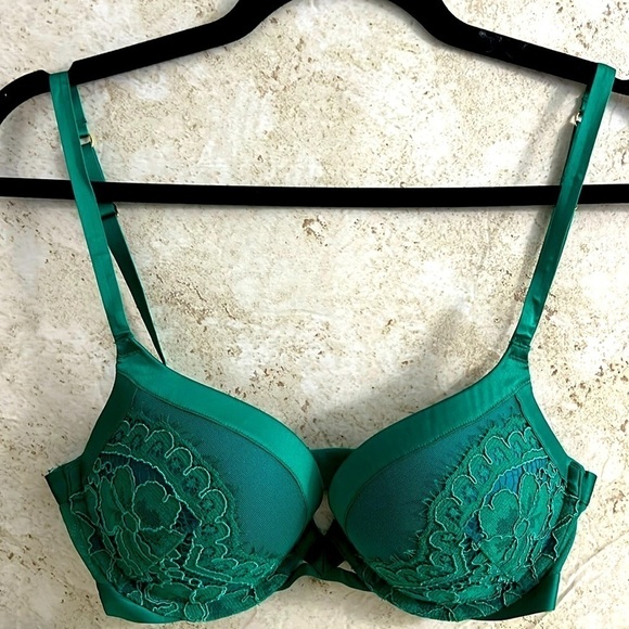 Victoria’s Secret Very Sexy Push up Pigeonnant Bra 34C Bra Green Lacey - Picture 8 of 8